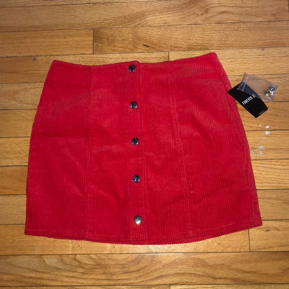 BRAND NEW FOREVER 21 CORDUROY SKIRT SIZE S